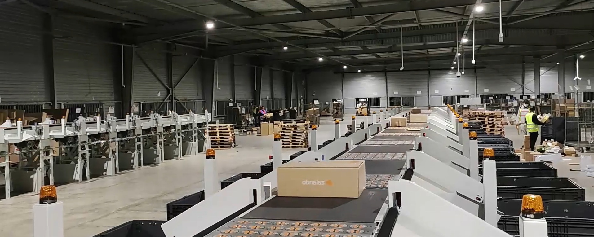 Installed CoreConvey parcel sorter in a distribution operation